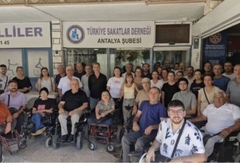 TSD Genel Başkanı Şükrü Boyraz, TSD Antalya Şubesi’nde Üyelerle Buluştu.